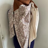 foulard t3 fleuri blanc